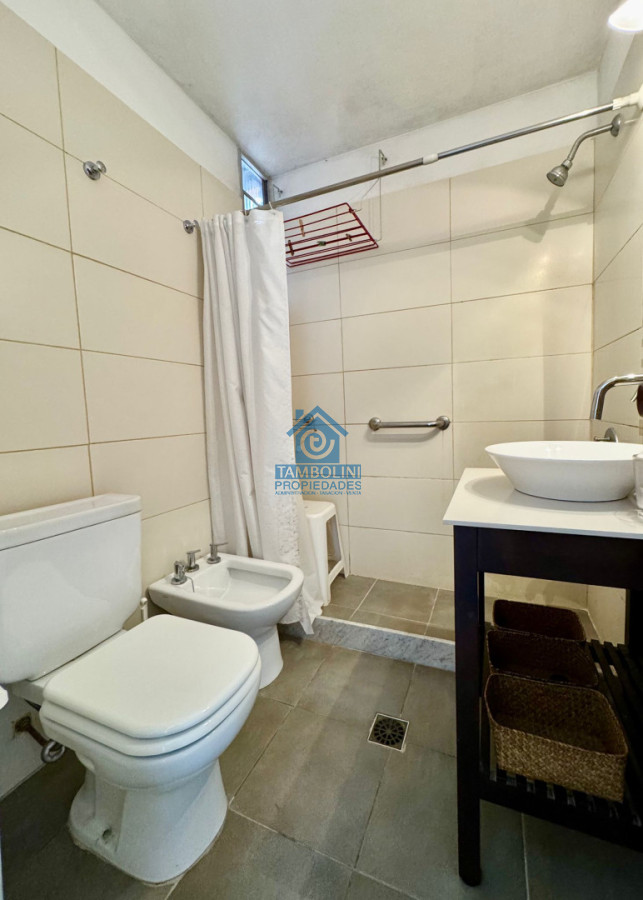Apartamento ID.1060 - Oportunidad 2 dormitorios con balcón primera línea Playa Mansa 