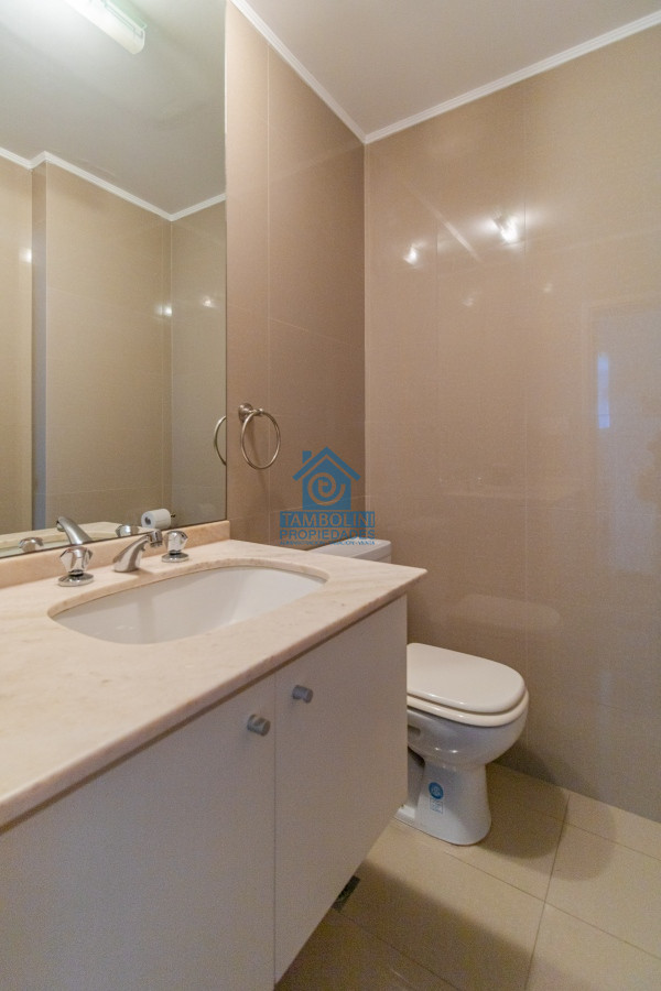 Apartamento ID.1161 - Espectacular vista franca al mar con parrillero y estufa a leña Playa Mansa Punta del Este