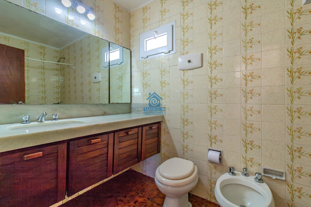 Apartamento ID.1161 - Espectacular vista franca al mar con parrillero y estufa a leña Playa Mansa Punta del Este