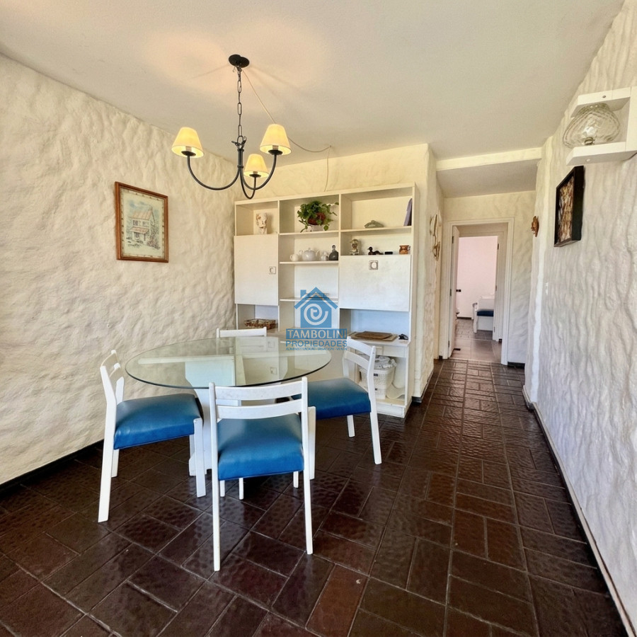Apartamento ID.1060 - Oportunidad 2 dormitorios con balcón primera línea Playa Mansa 