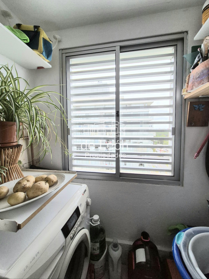 Apartamento ID.15265 - Oportunidad apartamento moderno piso alto 3 dormitorios 2 baños terraza con vista al mar garage venta Punta del Este Jardines del Country