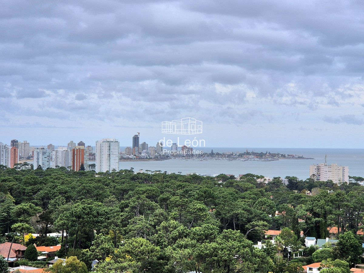 Apartamento ID.15265 - Oportunidad apartamento moderno piso alto 3 dormitorios 2 baños terraza con vista al mar garage venta Punta del Este Jardines del Country