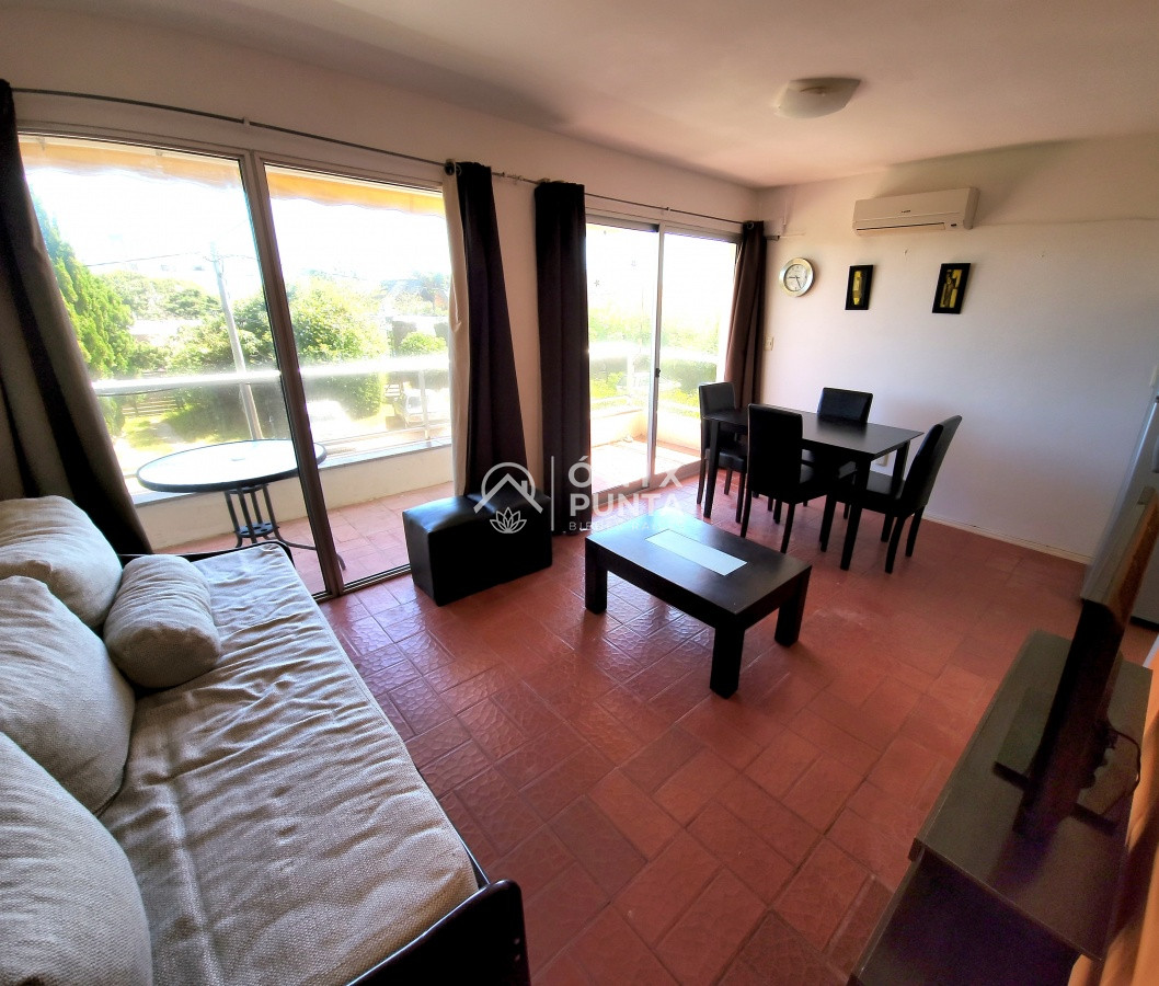 Apartamento ID.163 - Apartamento 1 dormitorio balcón cochera vista al mar Playa Mansa