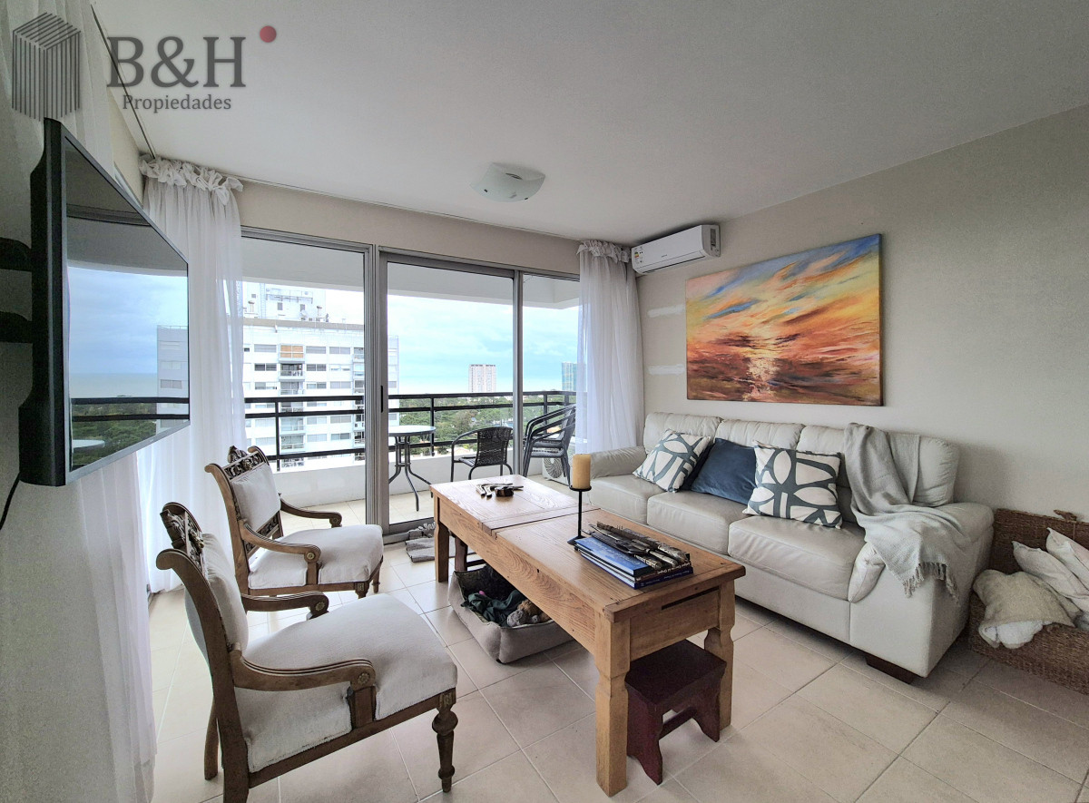 Apartamento ID.5256 - Oportunidad apartamento moderno piso alto 3 dormitorios 2 baños terraza con vista al mar garage venta Punta del Este Jardines del Country