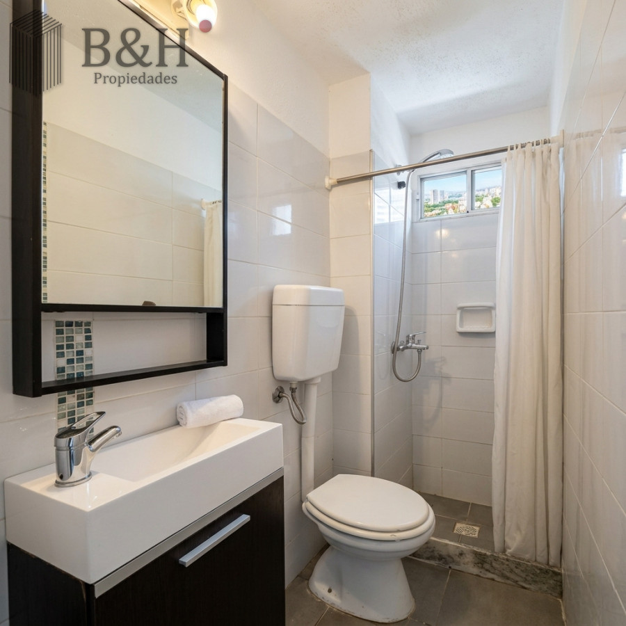 Apartamento ID.6871 - Oportunidad 2 dormitorios con balcón primera línea Playa Mansa 
