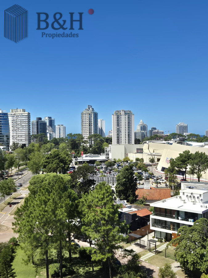 Apartamento ID.6905 - Apartamento de 3 dormitorios terraza garage piscina Punta Shopping Punta del Este