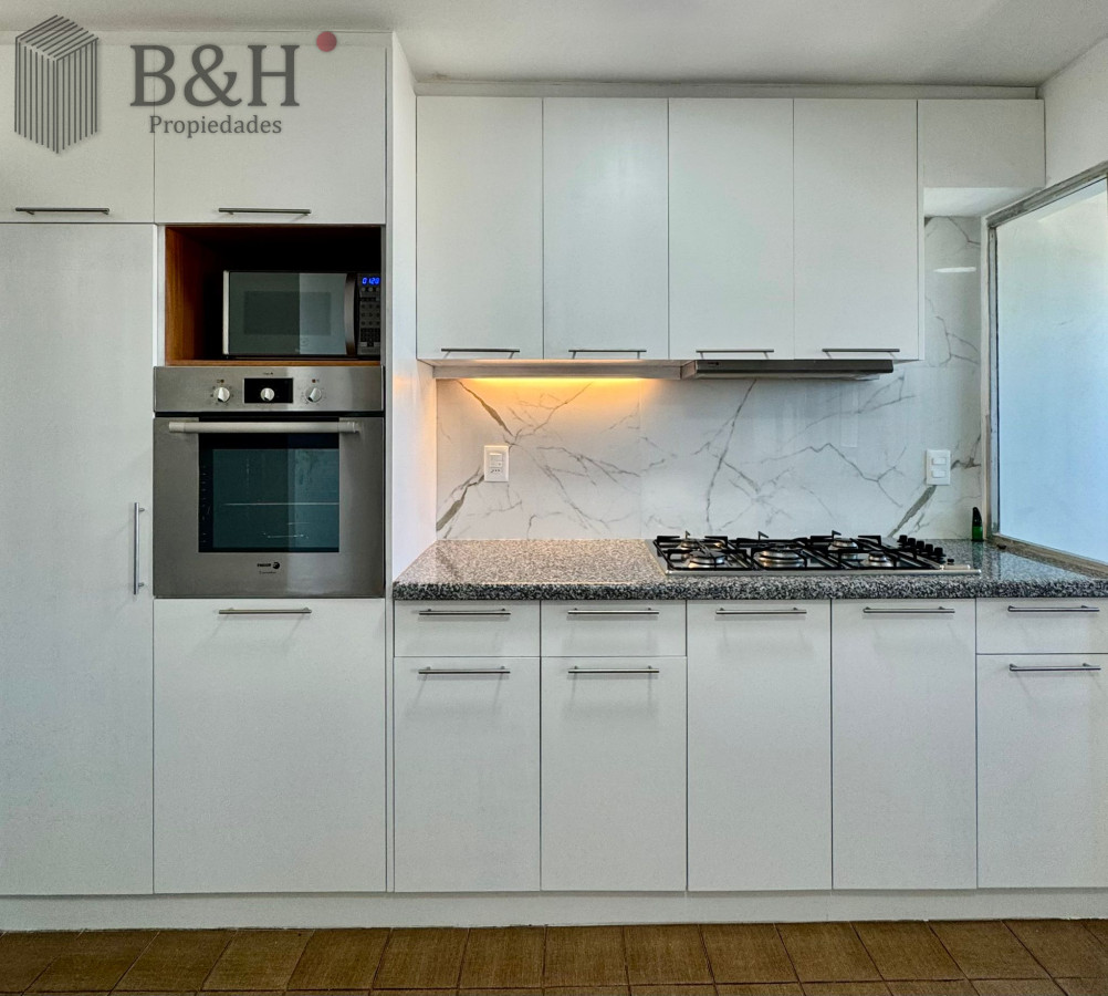 Apartamento ID.6752 - Apartamento de 4 dormitorios en península con excelente vista al mar 