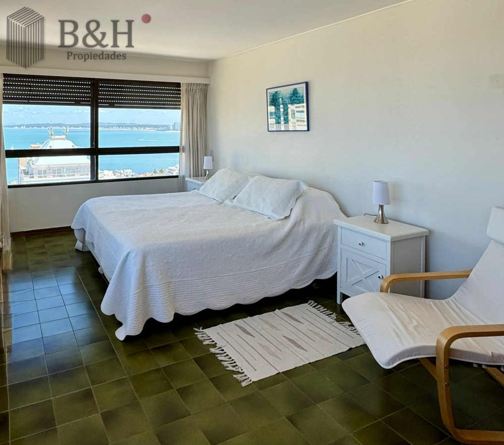 Apartamento ID.6752 - Apartamento de 4 dormitorios en península con excelente vista al mar 