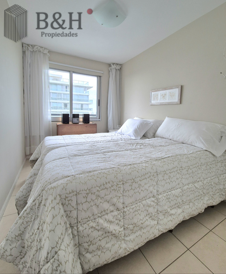Apartamento ID.5256 - Oportunidad apartamento moderno piso alto 3 dormitorios 2 baños terraza con vista al mar garage venta Punta del Este Jardines del Country