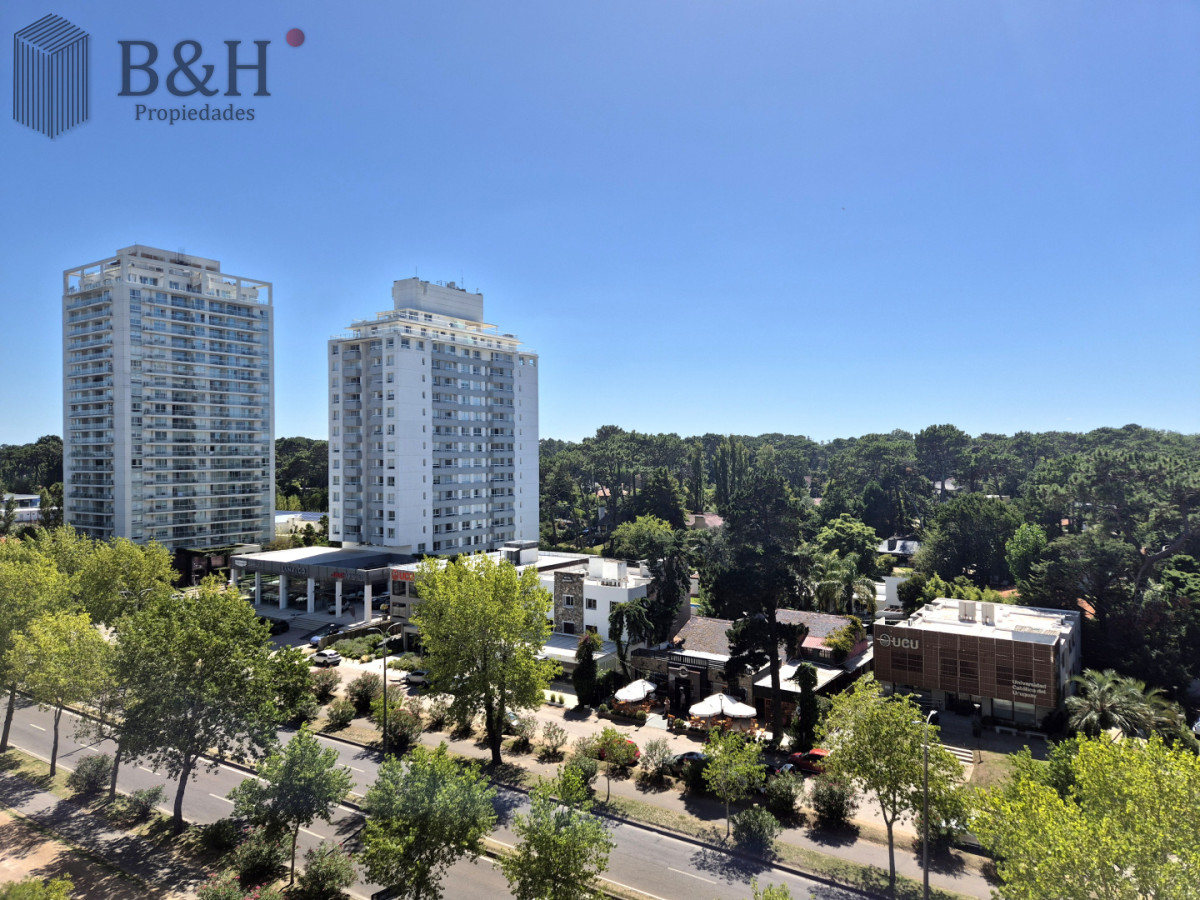 Apartamento ID.6905 - Apartamento de 3 dormitorios terraza garage piscina Punta Shopping Punta del Este