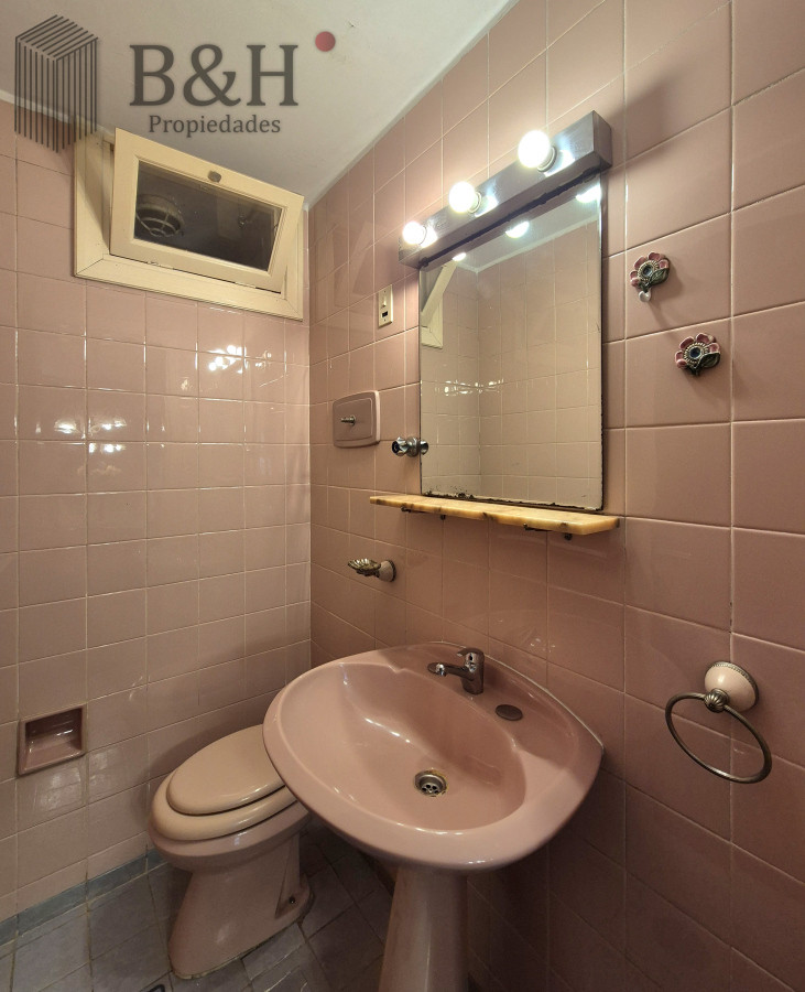 Apartamento ID.5755 - Oportunidad venta casa 2 dormitorios Playa Mansa cochera y parrillero