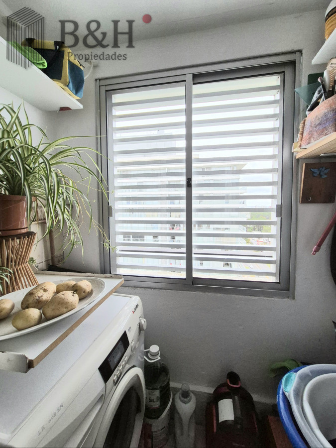 Apartamento ID.5256 - Oportunidad apartamento moderno piso alto 3 dormitorios 2 baños terraza con vista al mar garage venta Punta del Este Jardines del Country