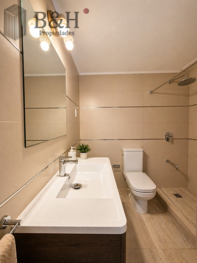 Apartamento ID.7169 - Apartamento 2 dormitorios con garage 100% reciclado planta cómoda al Frente con garage