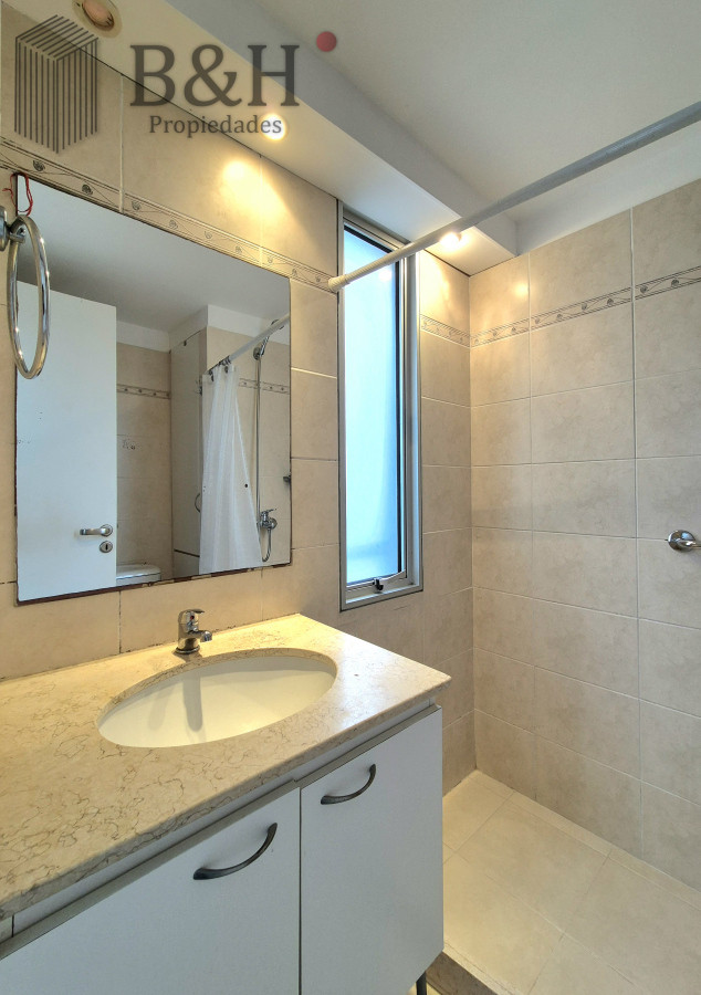 Apartamento ID.5256 - Oportunidad apartamento moderno piso alto 3 dormitorios 2 baños terraza con vista al mar garage venta Punta del Este Jardines del Country