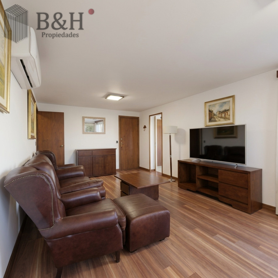 Apartamento ID.7172 - Apartamento Reciclado de 3 Dormitorios con Parrillero en Playa Mansa Punta del Este