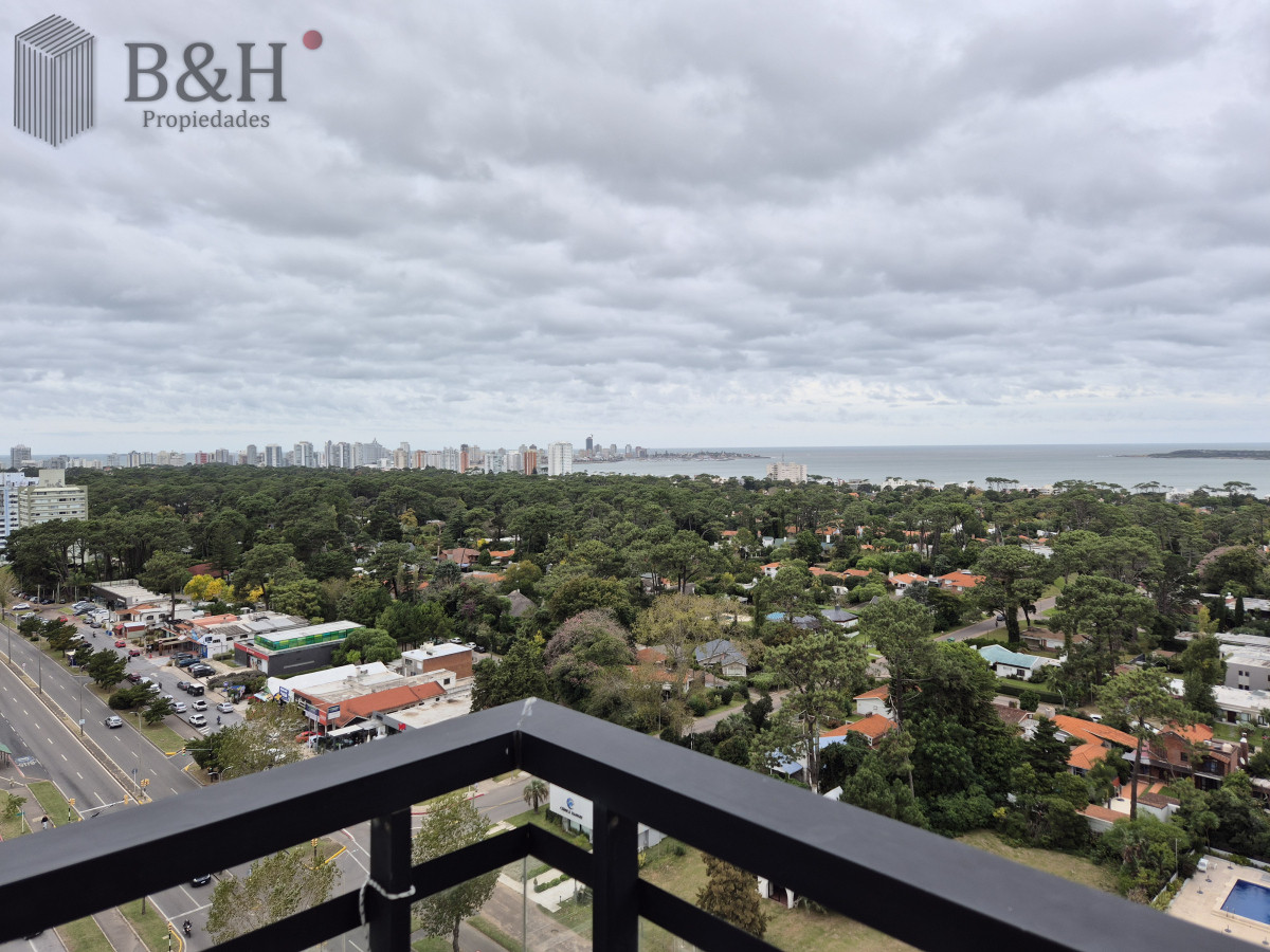 Apartamento ID.5256 - Oportunidad apartamento moderno piso alto 3 dormitorios 2 baños terraza con vista al mar garage venta Punta del Este Jardines del Country