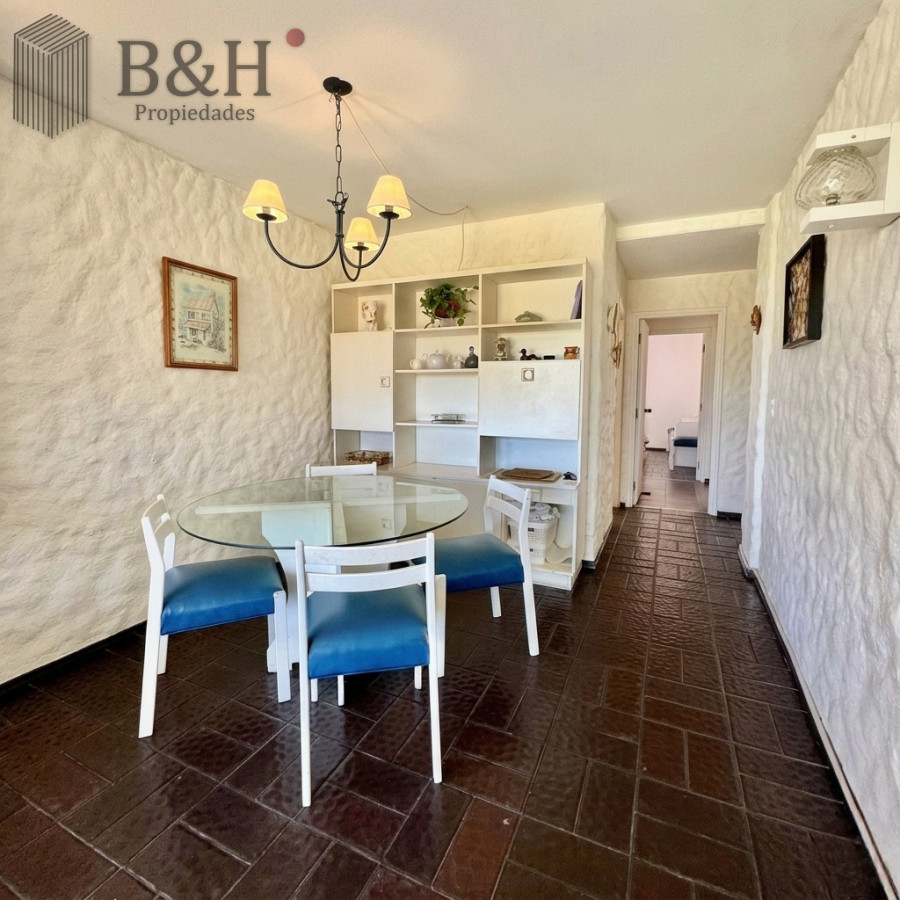 Apartamento ID.6871 - Oportunidad 2 dormitorios con balcón primera línea Playa Mansa 