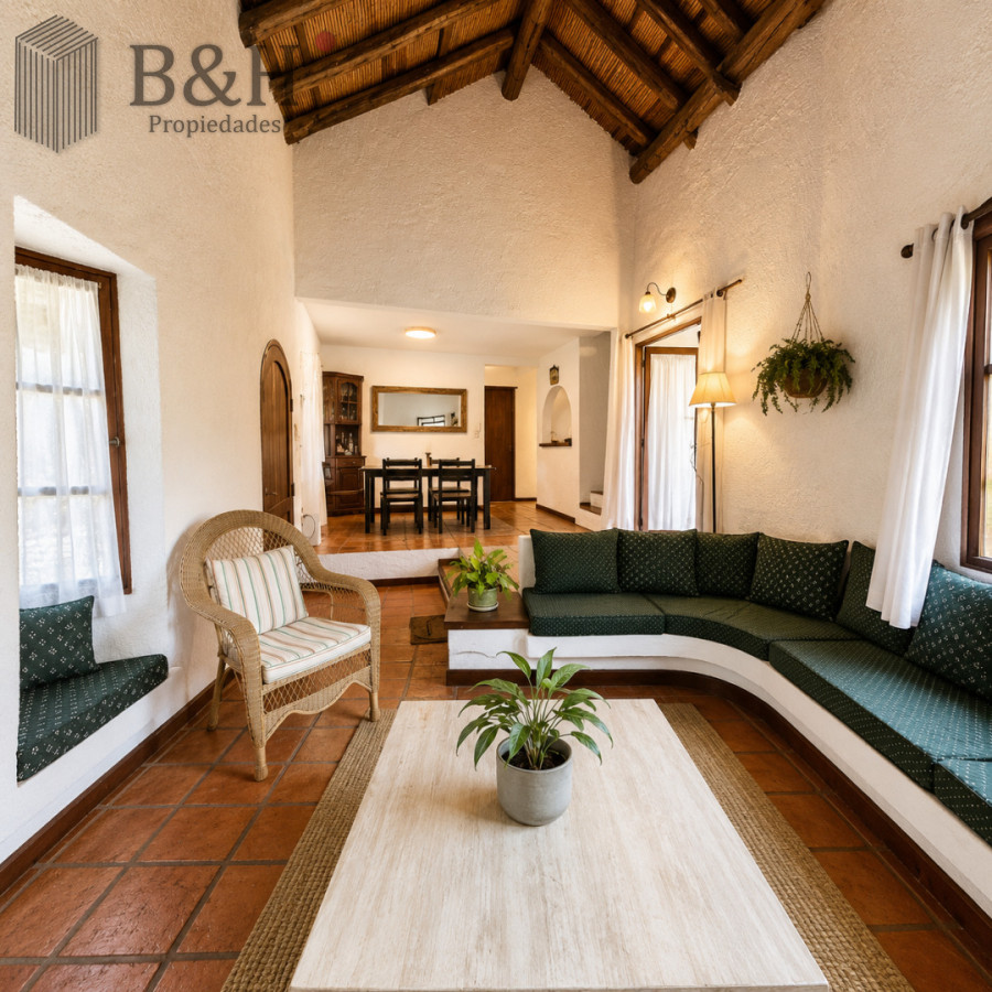 Casa ID.8186 - Casa 3 dormitorios con piscina y barbacoa cercana al mar Pinares Punta del Este 