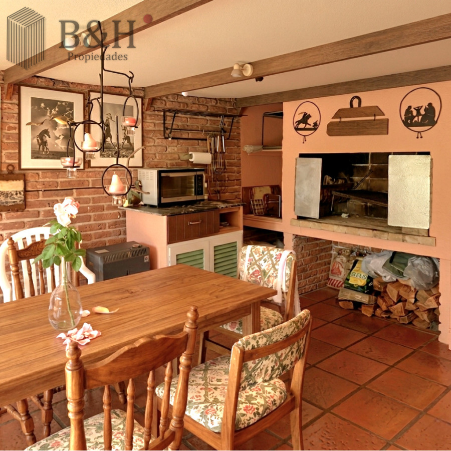 Casa ID.6999 - Casa de 4 dormitorios con piscina, barbacoa para 20 personas y parque arbolado, a 300 metros del mar en Punta del Este