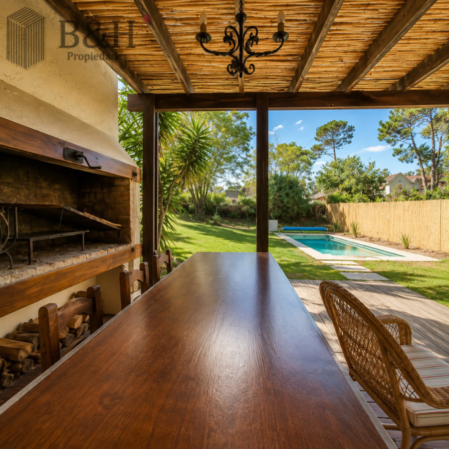 Casa ID.8186 - Casa 3 dormitorios con piscina y barbacoa cercana al mar Pinares Punta del Este 