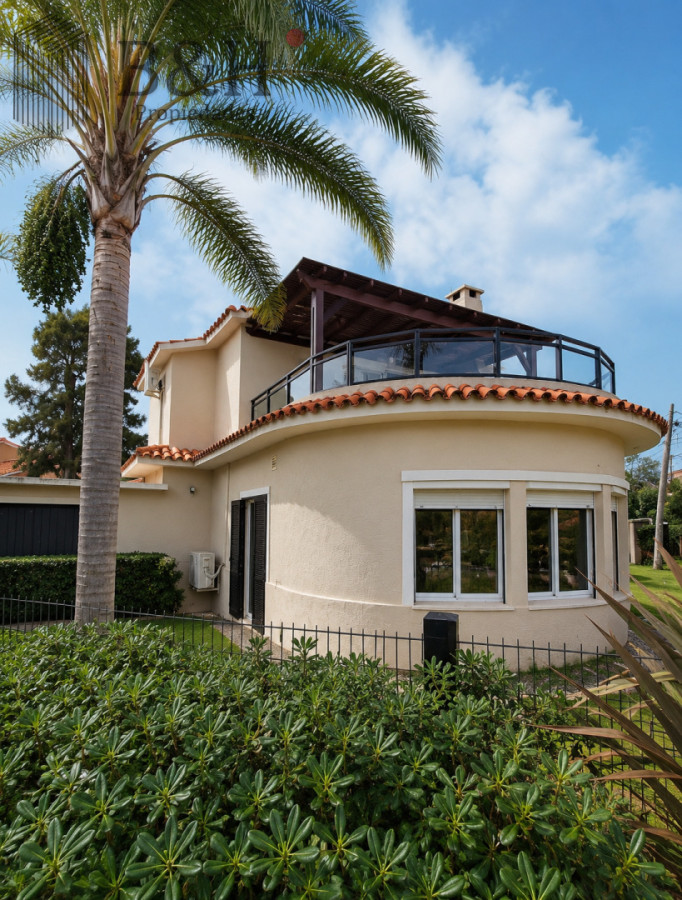 Casa ID.7710 - Casa 5 dormitorios + dependencia a 150mts del mar Playa Masa