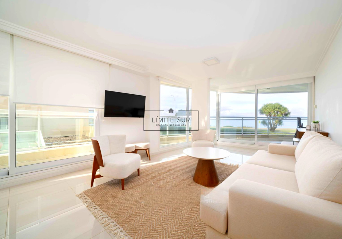 Apartamento ID.219 - VENTA: APARTAMENTO 3 DORMITORIOS EDIFICIO CRUCEROS PLAYA MANSA