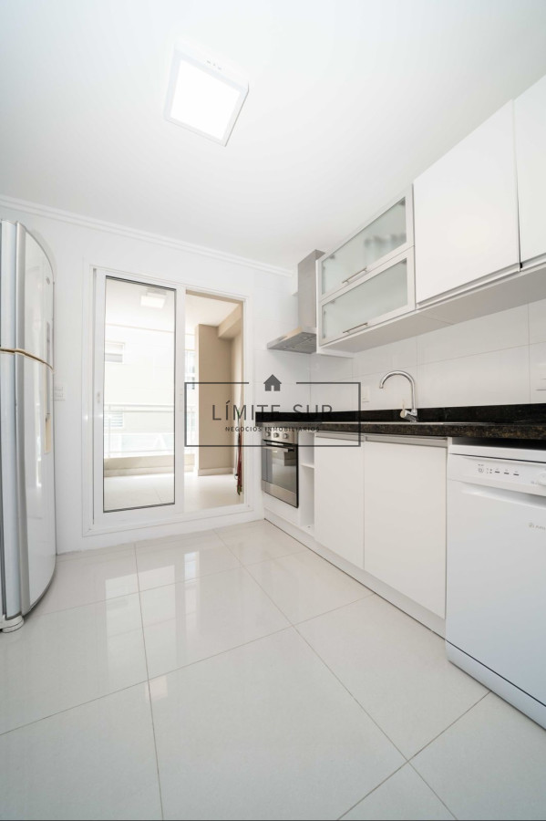 Apartamento ID.219 - VENTA: APARTAMENTO 3 DORMITORIOS EDIFICIO CRUCEROS PLAYA MANSA