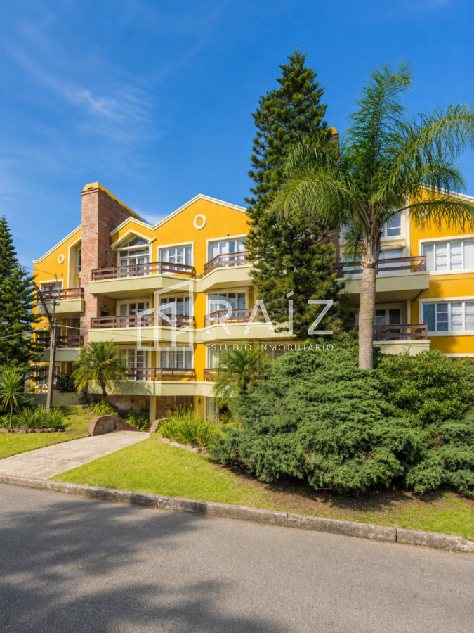 Apartamento ID.12577 - Apartamento de 3 dormitorios con parrillero y estufa a leña en Playa Mansa