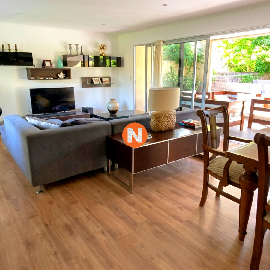 Casa Ref.225407 - Casa moderna de 3 dormitorios estilo minimalista cercana al mar Playa Mansa Punta del Este