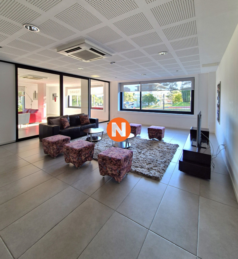 Apartamento Ref.225465 - Oportunidad Apartamento 2 dormitorios moderno terraza cochera piscina Playa Mansa Punta del Este