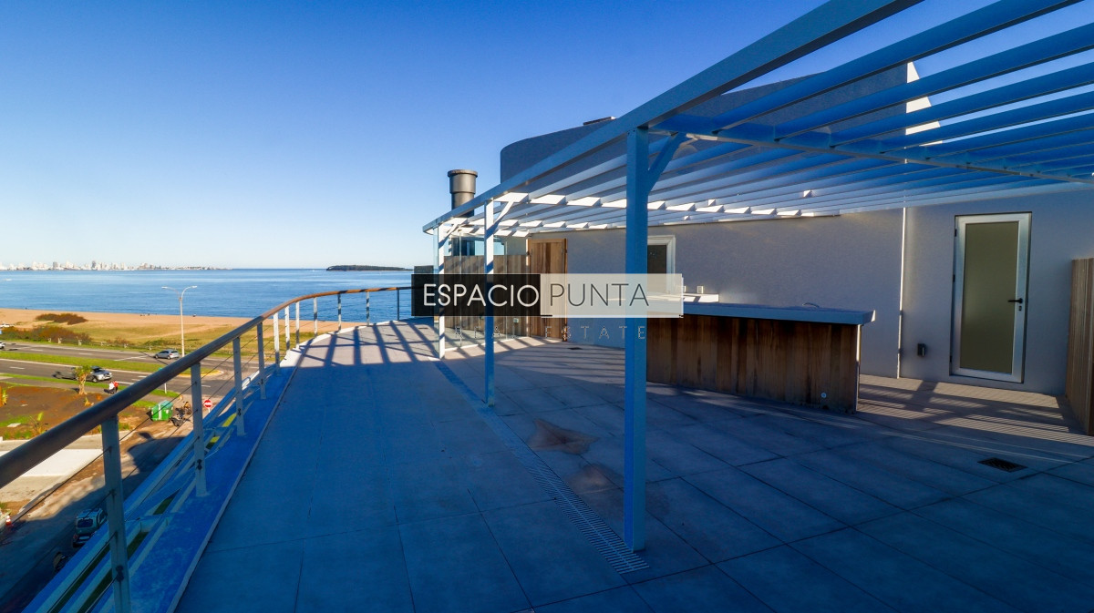 Apartamento ID.1126 - Espectacular Penthouse primera linea frente al mar Playa Mansa Pinares Punta del Este