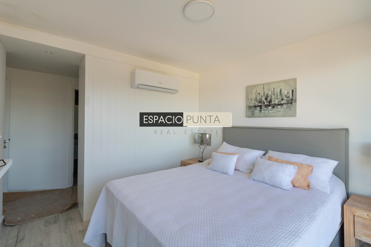 Apartamento ID.1126 - Espectacular Penthouse primera linea frente al mar Playa Mansa Pinares Punta del Este