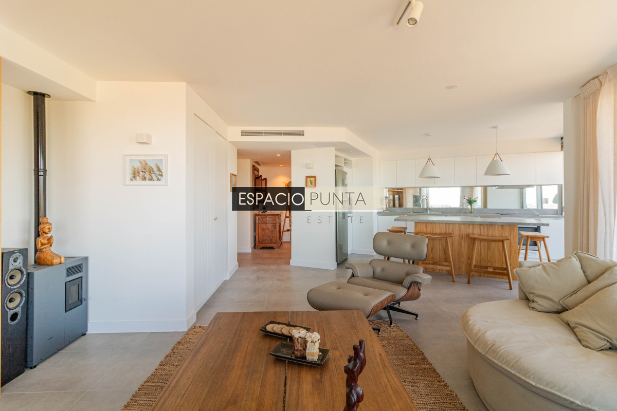 Apartamento ID.1126 - Espectacular Penthouse primera linea frente al mar Playa Mansa Pinares Punta del Este