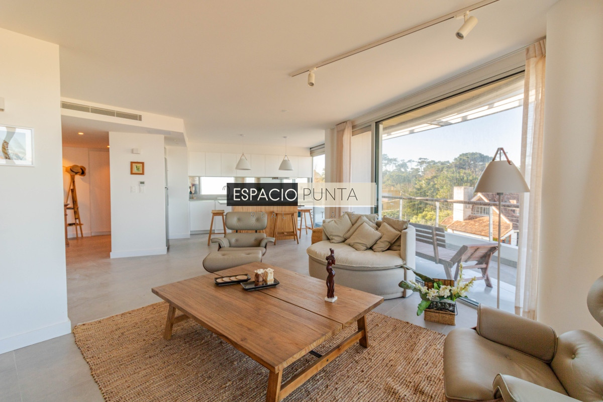 Apartamento ID.1126 - Espectacular Penthouse primera linea frente al mar Playa Mansa Pinares Punta del Este