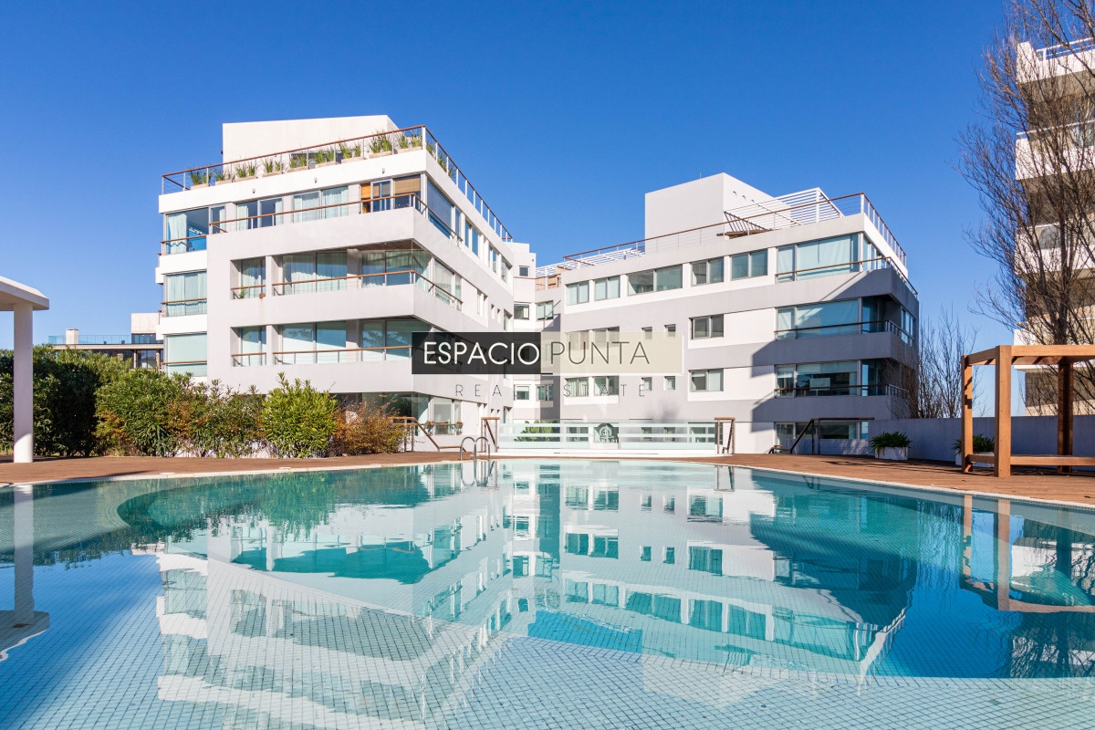 Apartamento ID.1126 - Espectacular Penthouse primera linea frente al mar Playa Mansa Pinares Punta del Este