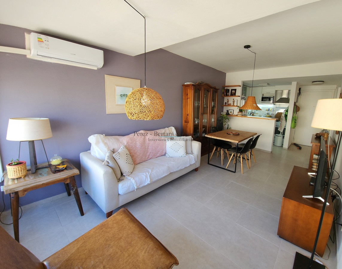 Apartamento ID.526 - Excelente Oportunidad para inversores en Punta del Este 2 dormitorios reciclado