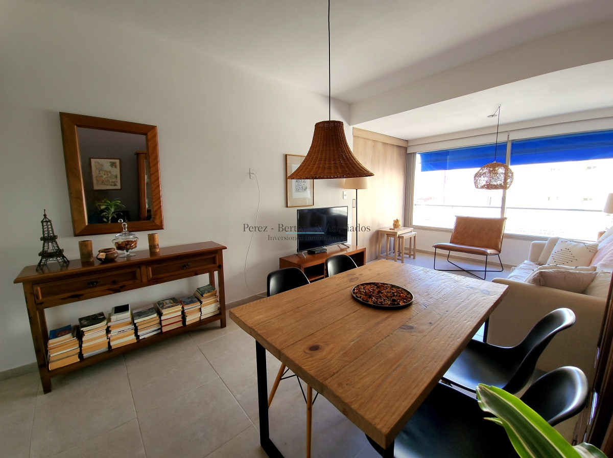 Apartamento ID.526 - Excelente Oportunidad para inversores en Punta del Este 2 dormitorios reciclado