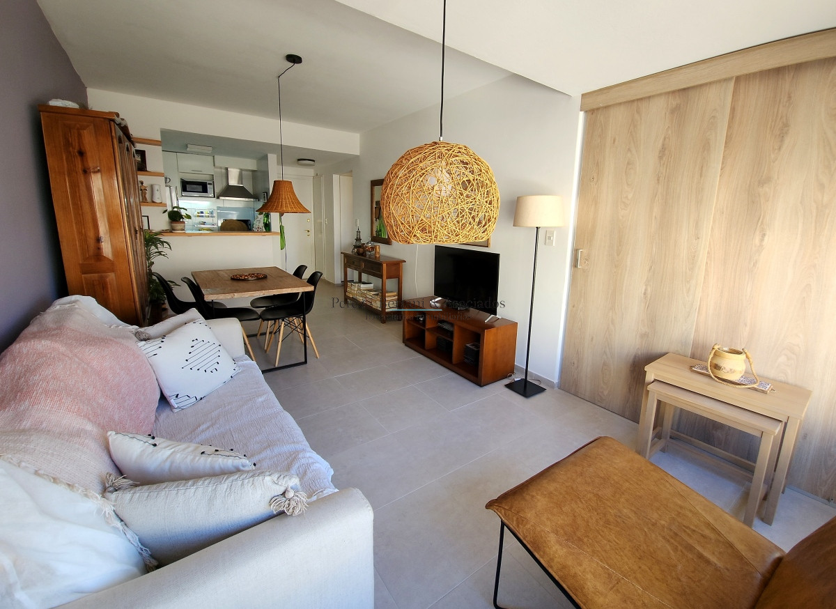 Apartamento ID.526 - Excelente Oportunidad para inversores en Punta del Este 2 dormitorios reciclado