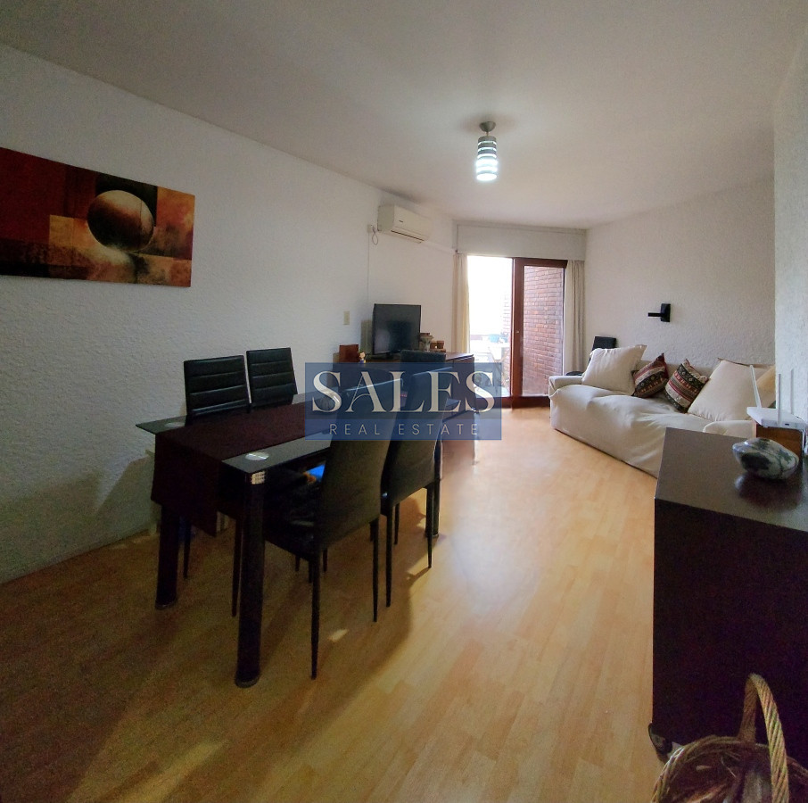 Apartamento ID.809 - Oportunidad 2 dormitorios 2 baños terraza cochera y estufa a leña Aidy Grill Punta del Este