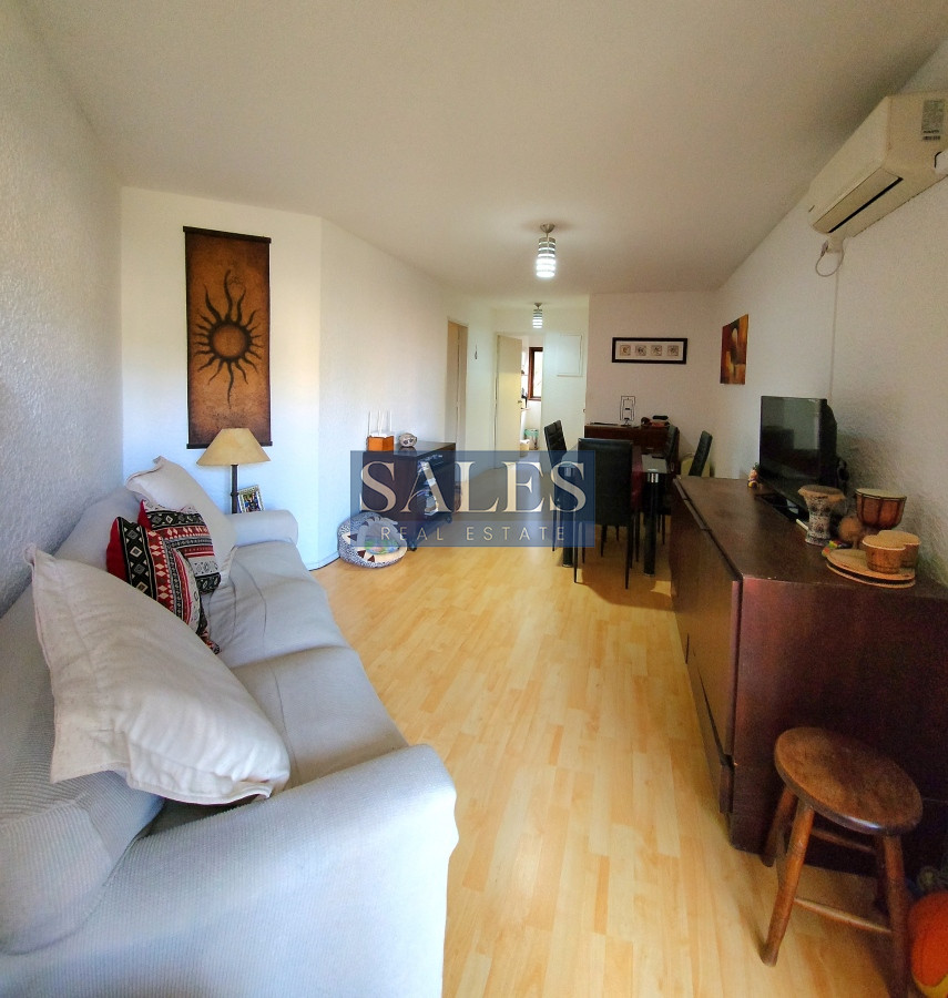 Apartamento ID.809 - Oportunidad 2 dormitorios 2 baños terraza cochera y estufa a leña Aidy Grill Punta del Este