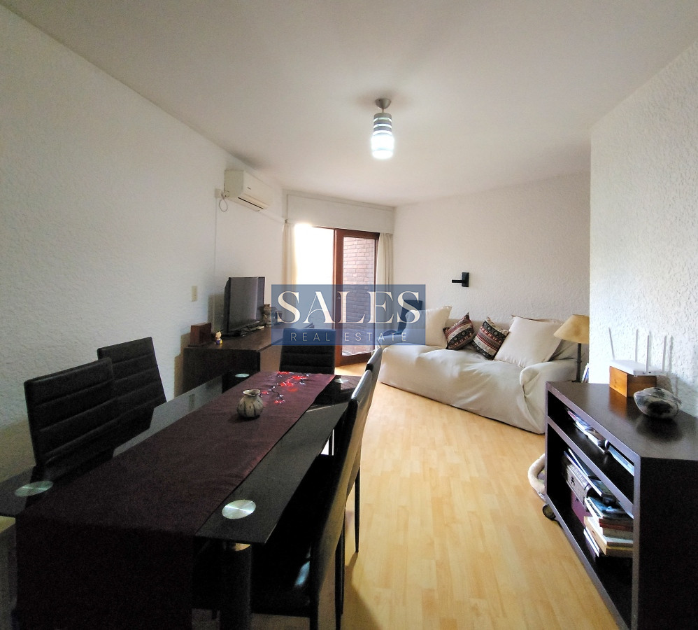 Apartamento ID.809 - Oportunidad 2 dormitorios 2 baños terraza cochera y estufa a leña Aidy Grill Punta del Este