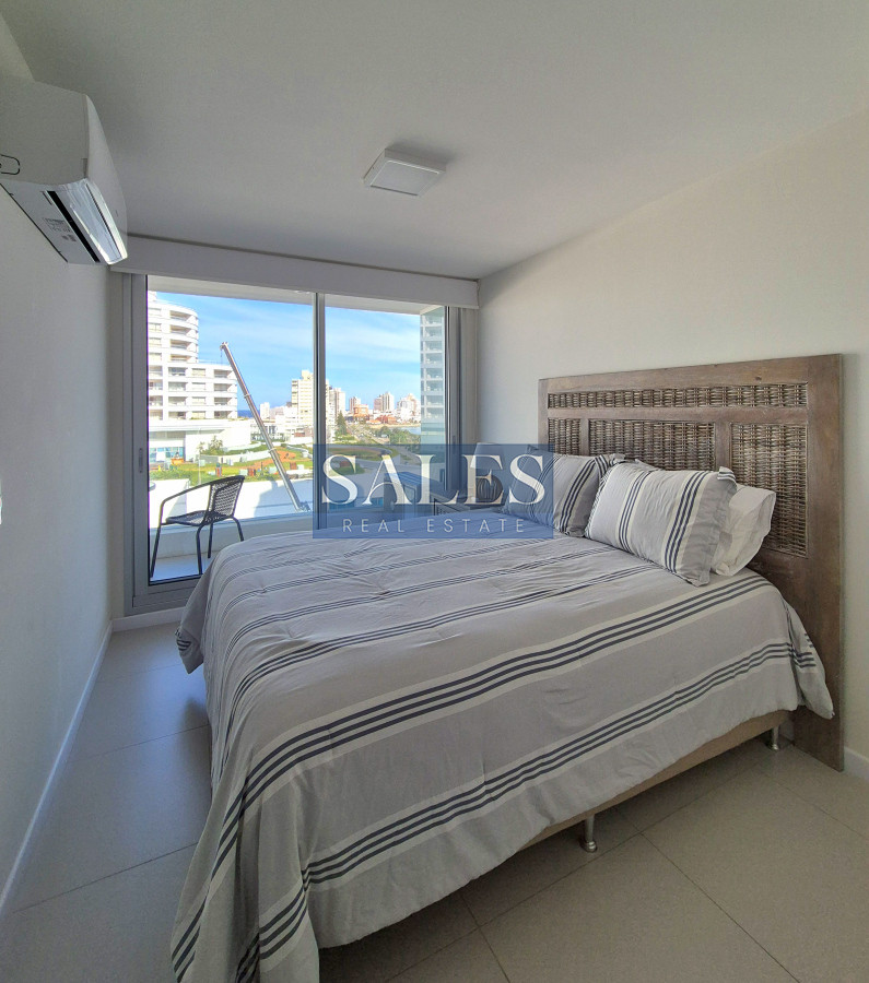 Apartamento ID.1340 - Apartamento moderno piso alto vista al mar Playa Mansa Punta del Este