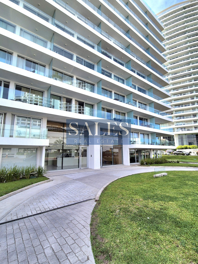 Apartamento ID.1340 - Apartamento moderno piso alto vista al mar Playa Mansa Punta del Este
