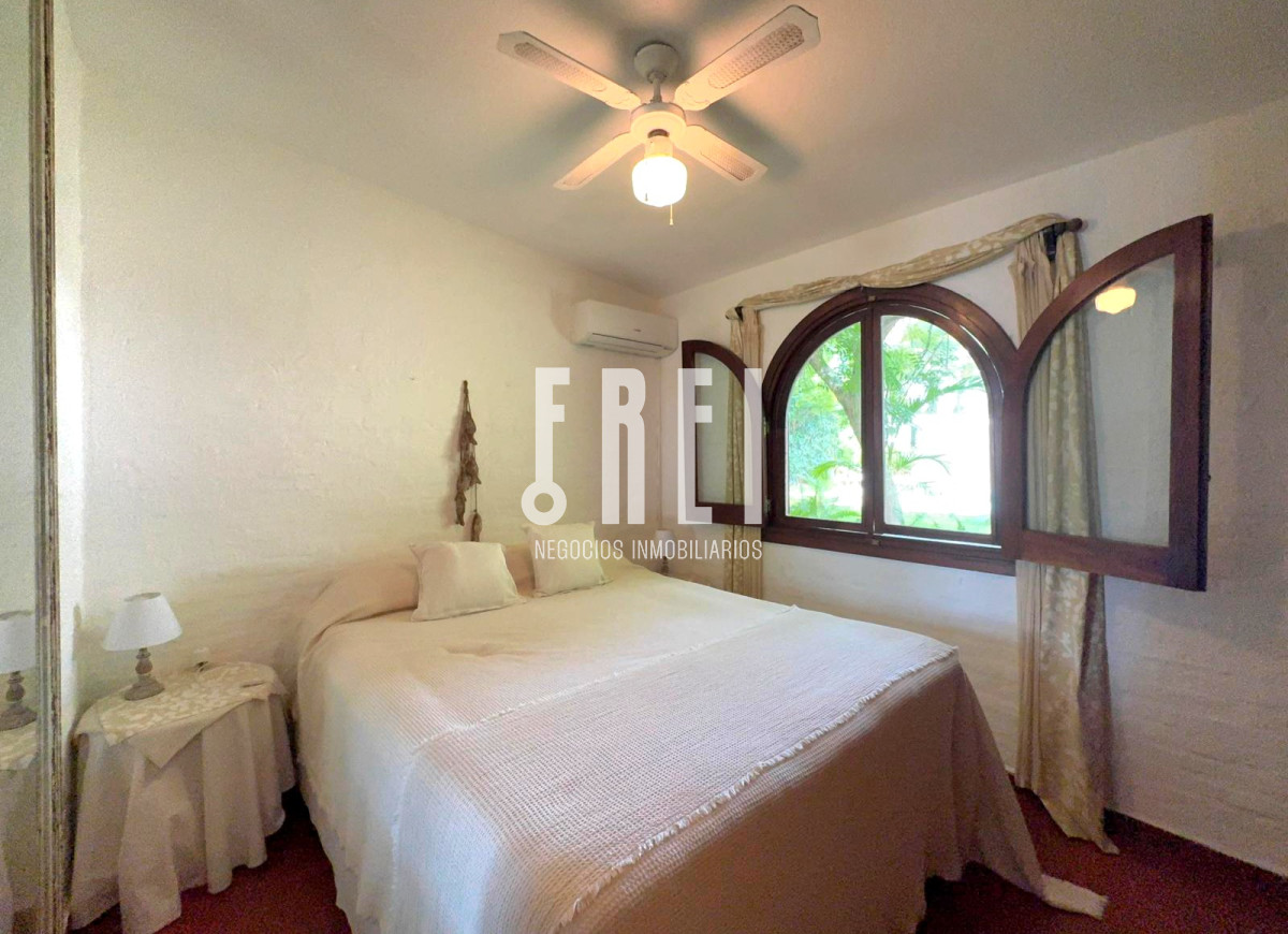 Casa ID.355 - Casa 2 dormitorios + 2 dependencias completas en Pinares con piscina climatizada y barbacoa cercana al mar Punta del Este