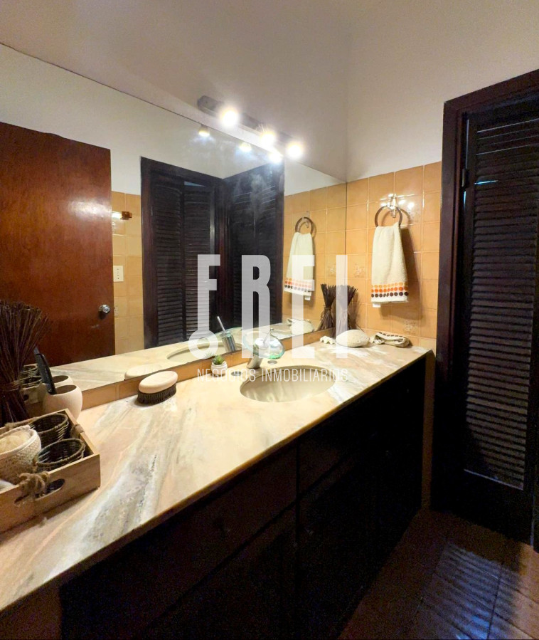 Casa ID.355 - Casa 2 dormitorios + 2 dependencias completas en Pinares con piscina climatizada y barbacoa cercana al mar Punta del Este