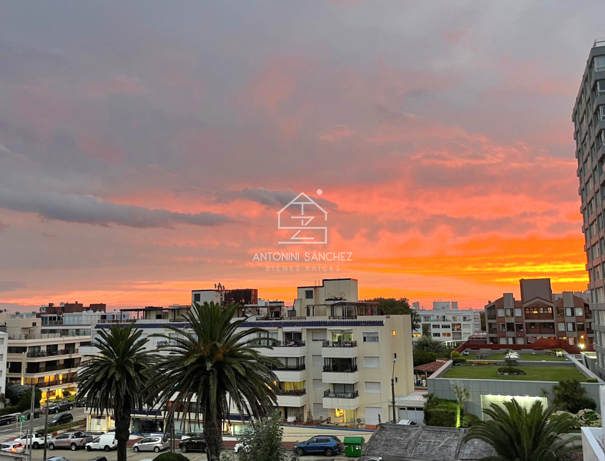 Apartamento ID.1871 - Apartamento reciclado 3 dormitorios garage Península Punta del Este