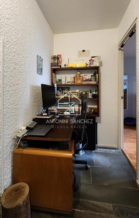Apartamento ID.2713 - Oportunidad 2 dormitorios 2 baños terraza cochera y estufa a leña Aidy Grill Punta del Este