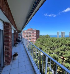 Apartamento de 2 dormitorios con vista al mar Playa Mansa , Punta del Este