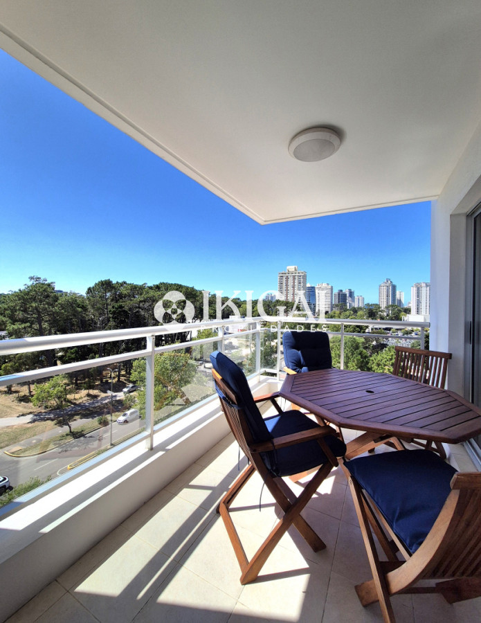 Apartamento ID.1040 - Apartamento de 3 dormitorios terraza garage piscina Punta Shopping Punta del Este