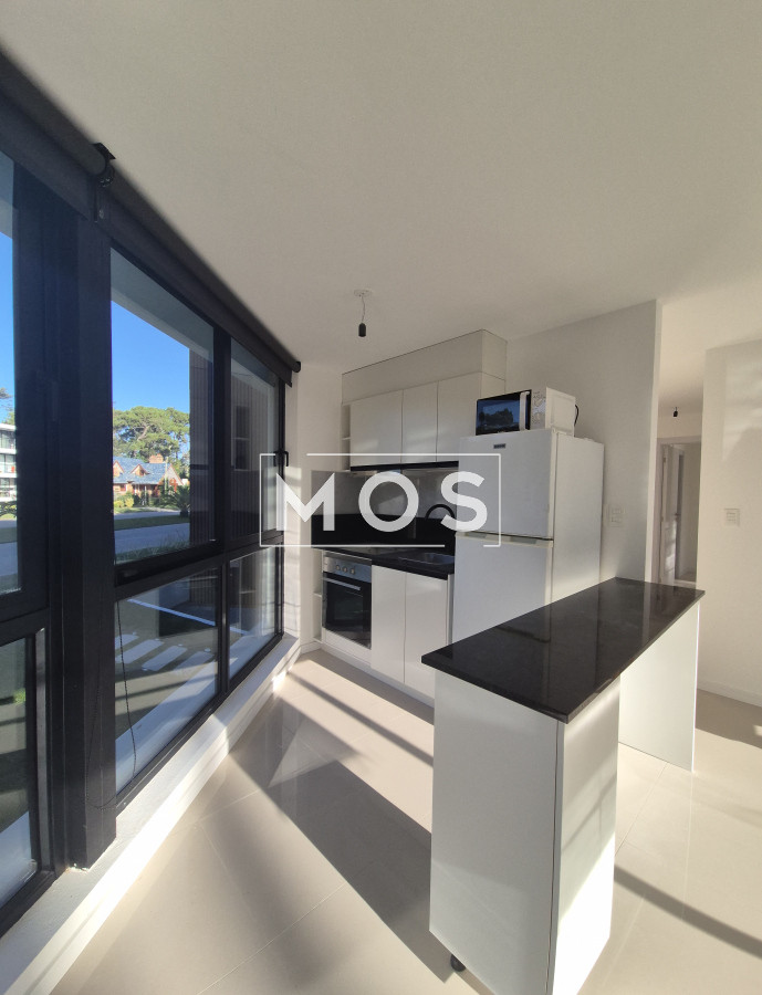 Apartamento ID.2787 - Alquiler anual y venta apartamento 2 dormitorios con parrillero a estrenar 200mts del mar Playa Mansa
